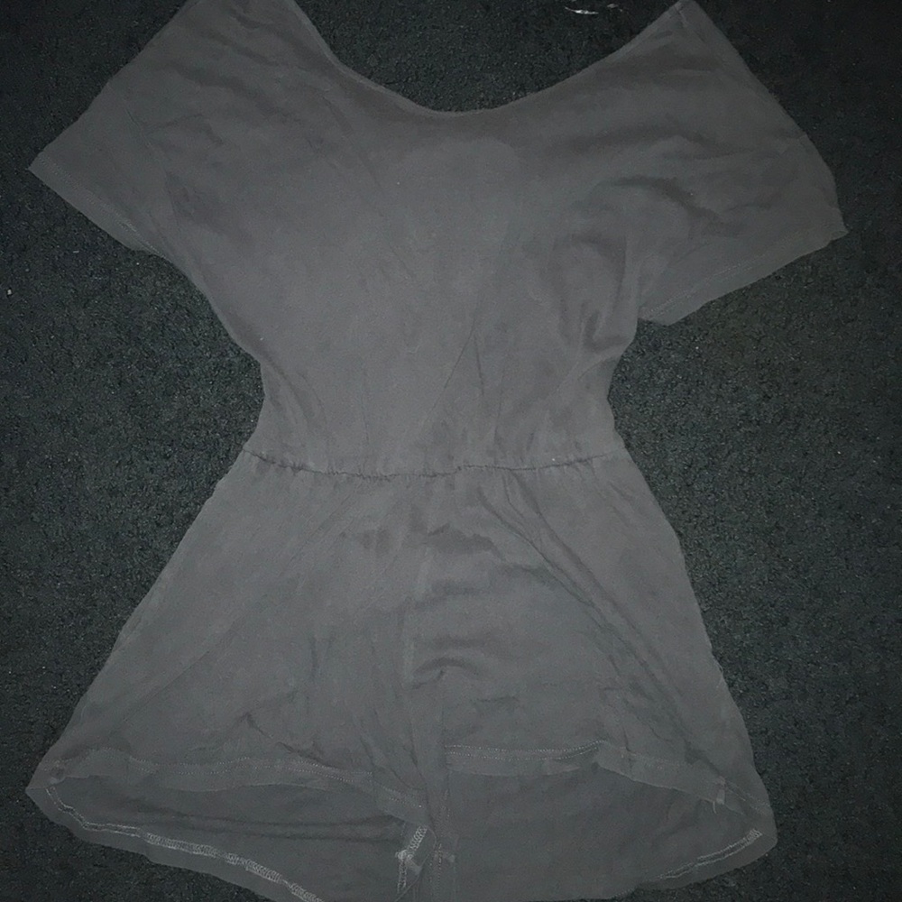 Romper with open back - Picture 2 of 3